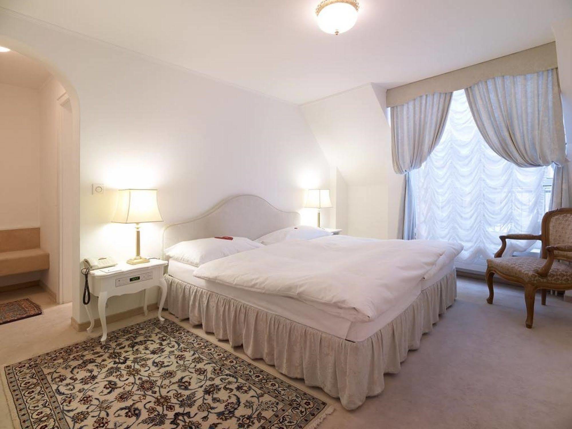 Hotel Mozart Роршах Экстерьер фото