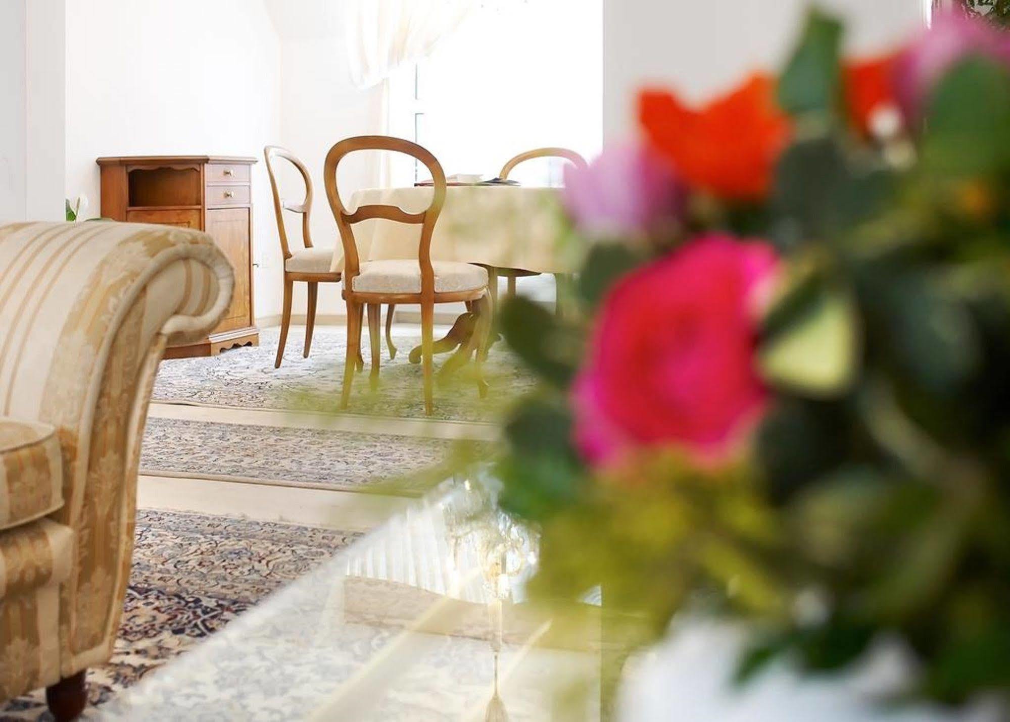 Hotel Mozart Роршах Экстерьер фото